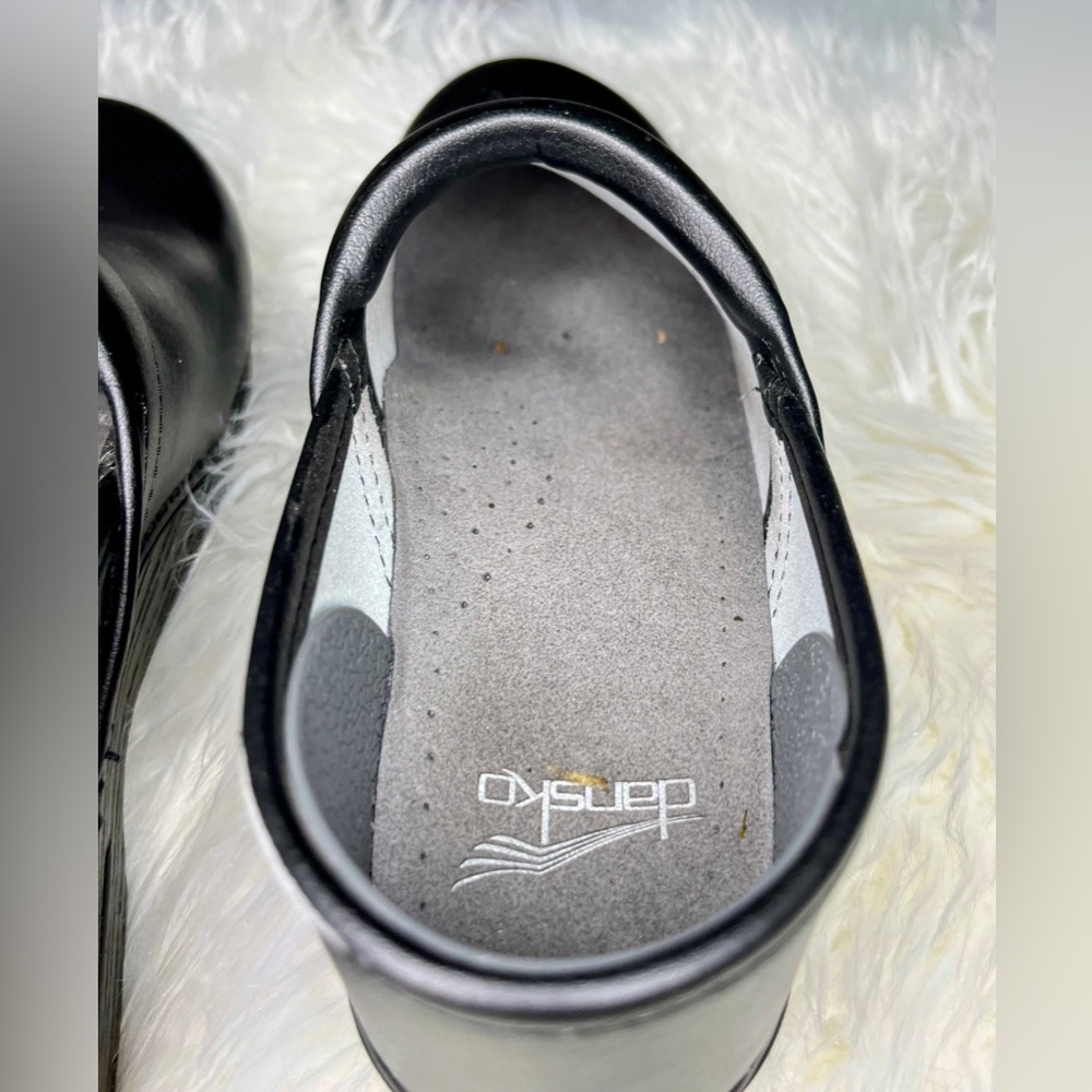 Dansko Professional Black Leather Clog - Picture 13 of 13